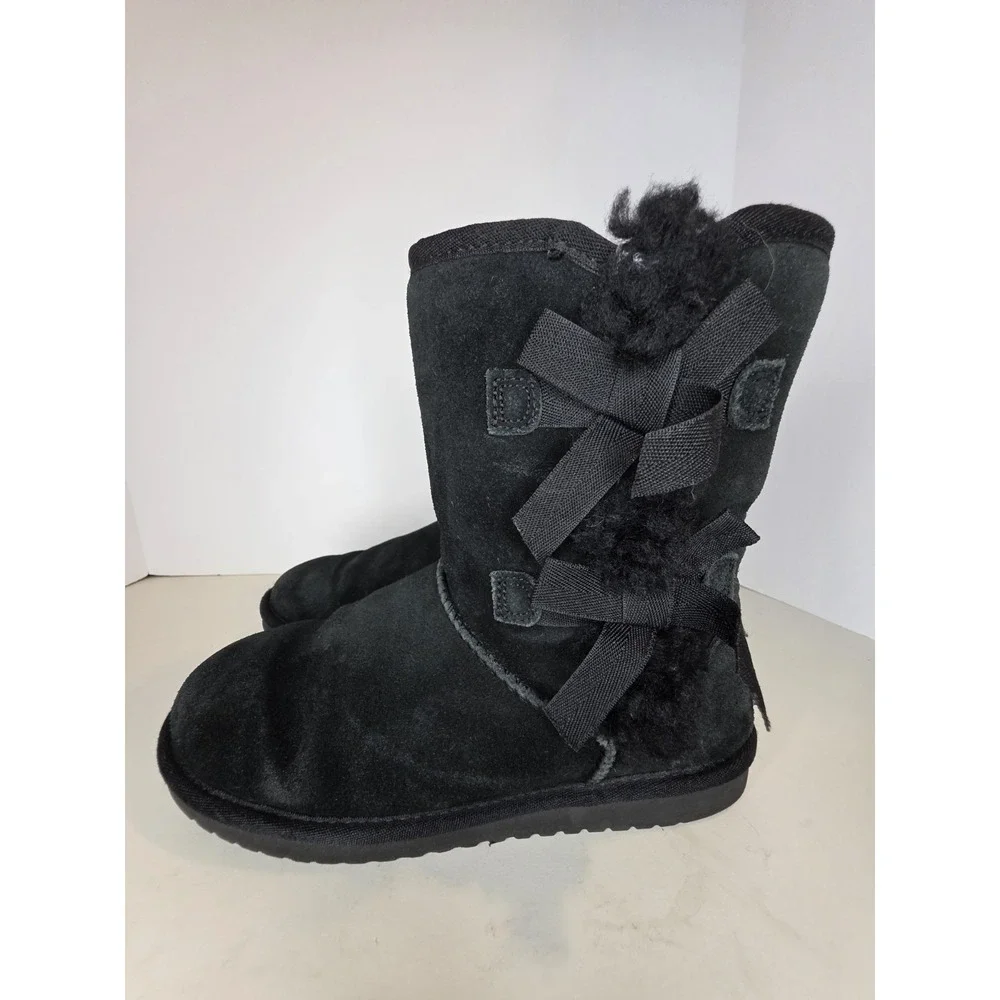 Koolaburra by UGG Victoria Short Black Suede Bow Winter Boots Womens 7